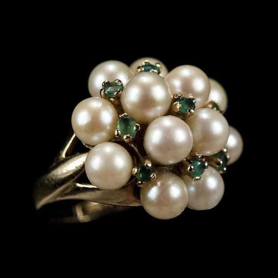 Classic Pearl Ring with Timeless Appeal
