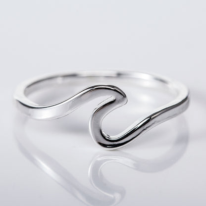 Charming Silver Ring for Any Occasion