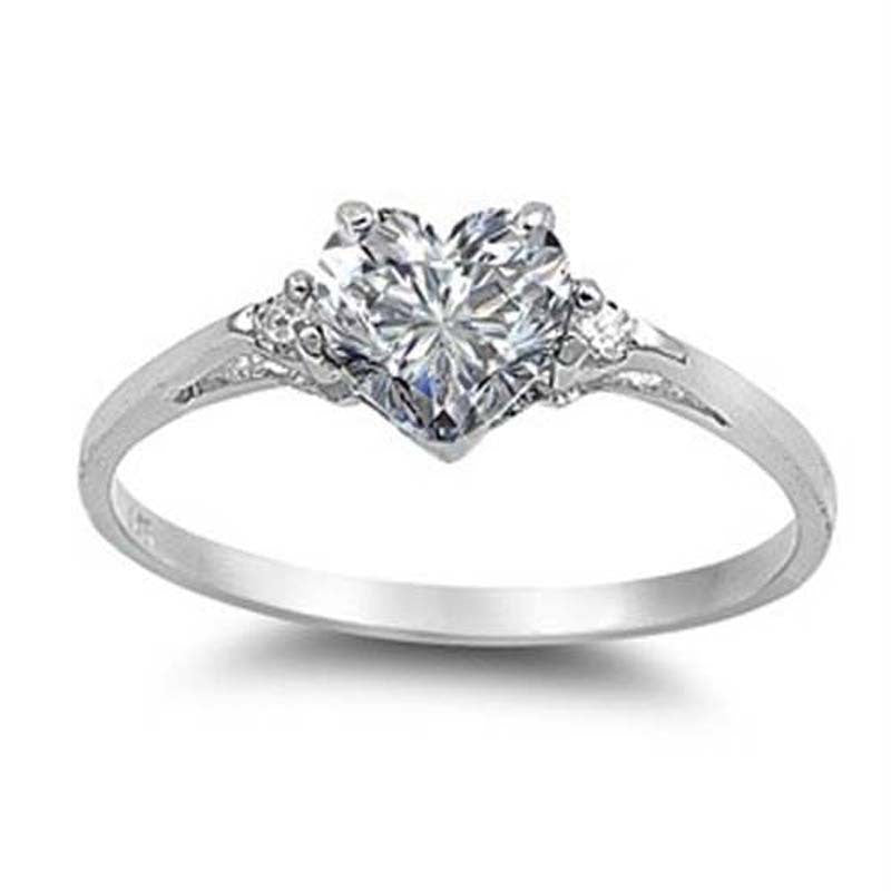 Charming Silver Ring for Any Occasion