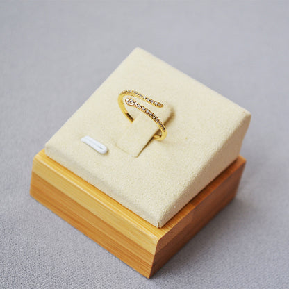 Elegant Gold Ring for Every Occasion