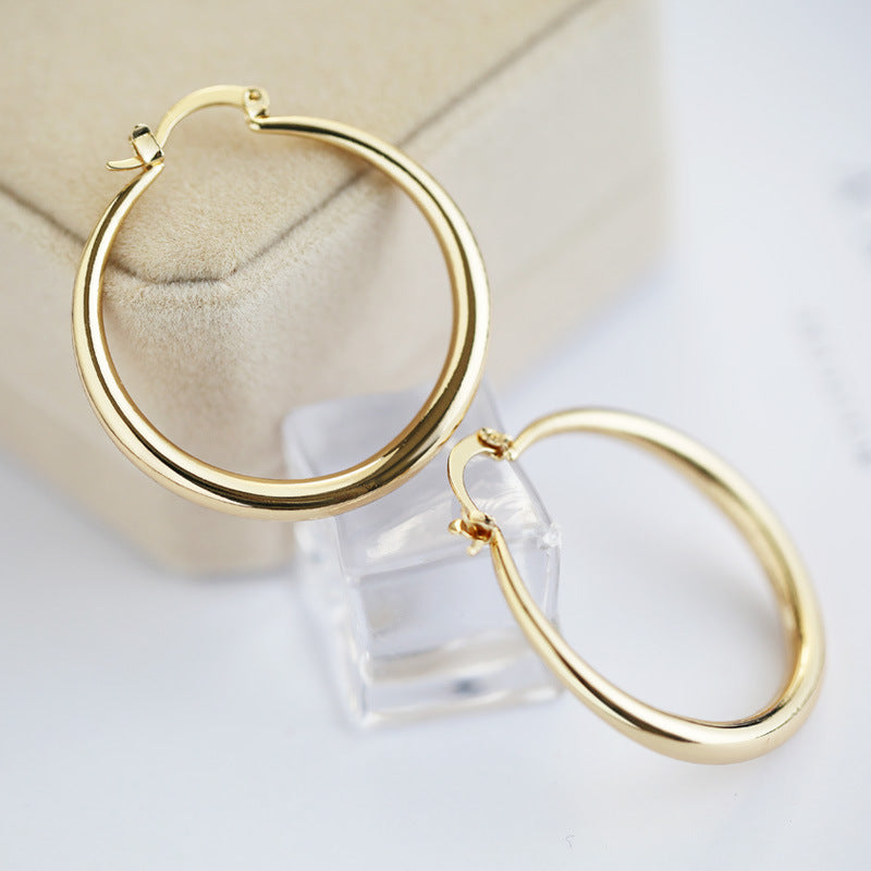 Classic Earring with Timeless Appeal
