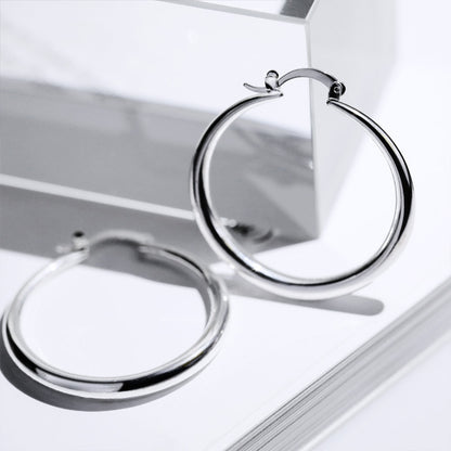 Classic Earring with Timeless Appeal