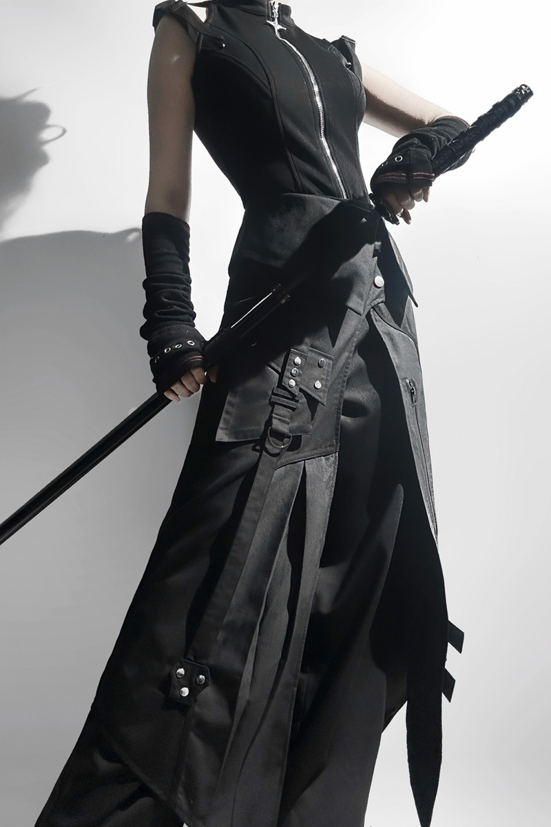 Effortlessly Elegant Garment with a Timeless Design