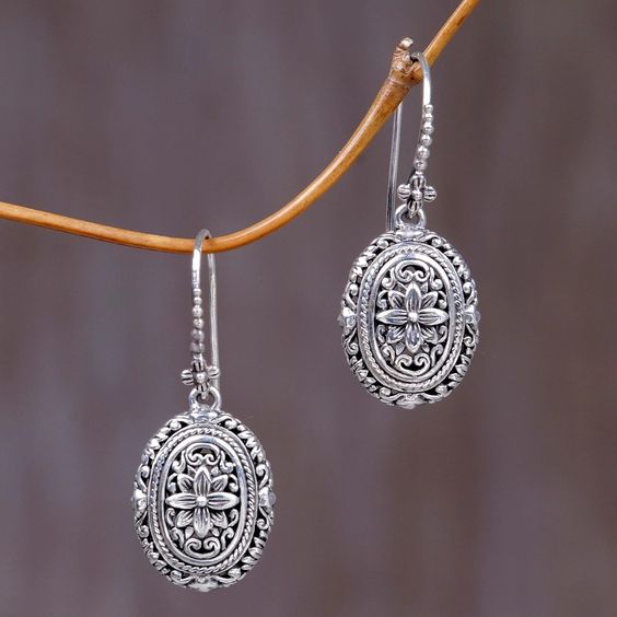 Vintage Handmade Silver Earring