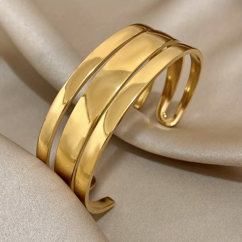 Romantic Bracelet for Special Moments