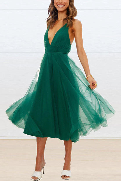 KS | Romantic tulle midi dress with V-neckline