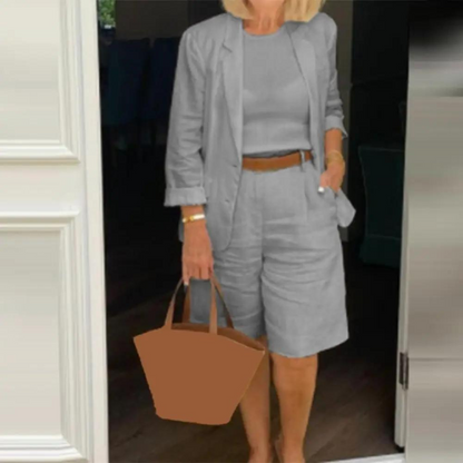 JO | Luxurious jacket and shorts set for women