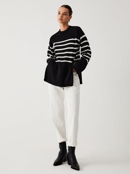 JO | Oversized sweater with stripes