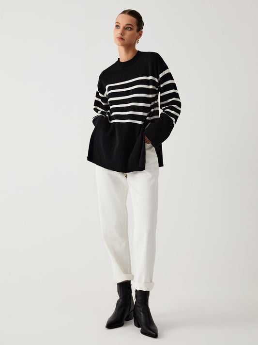 JO | Oversized sweater with stripes