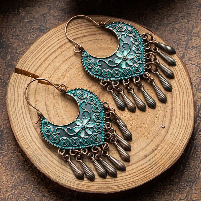 Charming Earring for Any Occasion