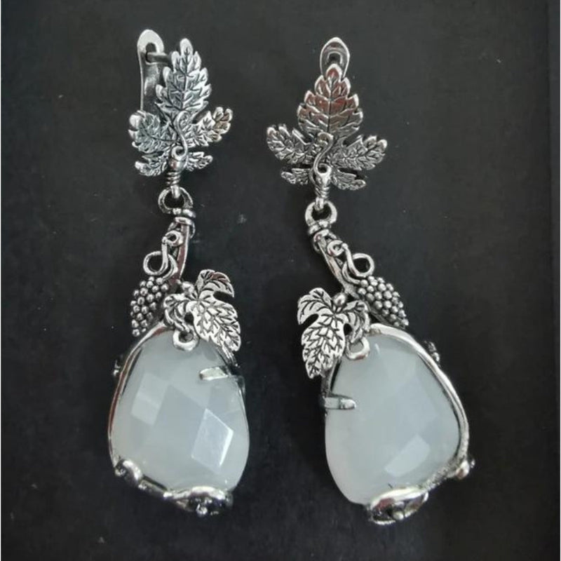Beautiful Silver Earring with Unique Style