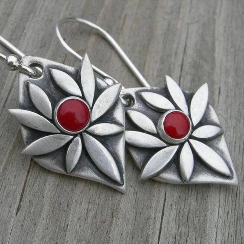 Beautiful Silver Earring with Unique Style