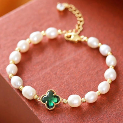 Classic Pearl Bracelet with Timeless Appeal