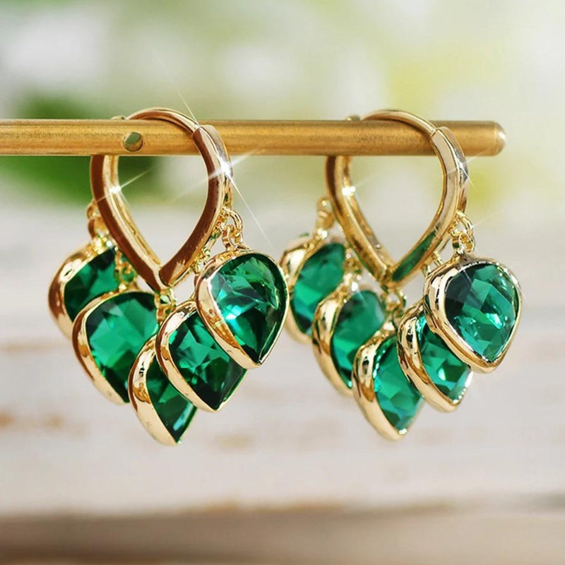Elegant Gold Earring for Every Occasion