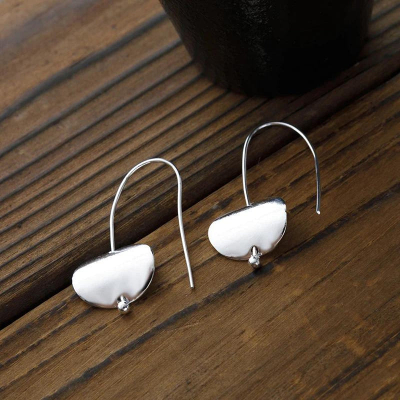 Charming Silver Earring for Any Occasion