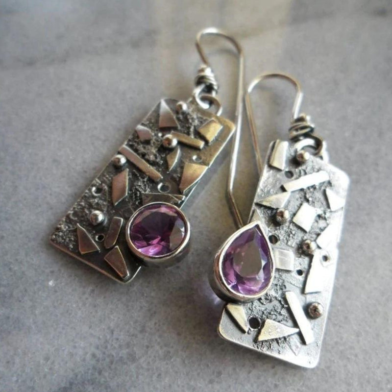 Charming Silver Earring for Any Occasion