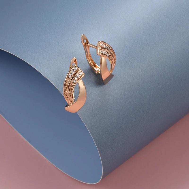 Stunning Gold Earring for Daily Wear