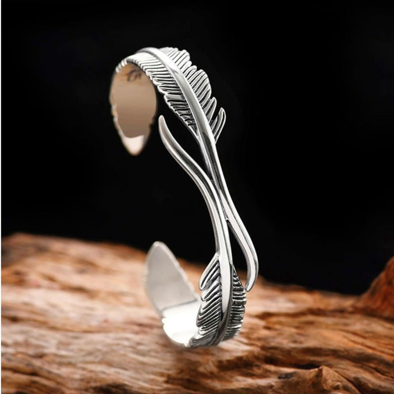 Classic Silver Ring with Timeless Appeal