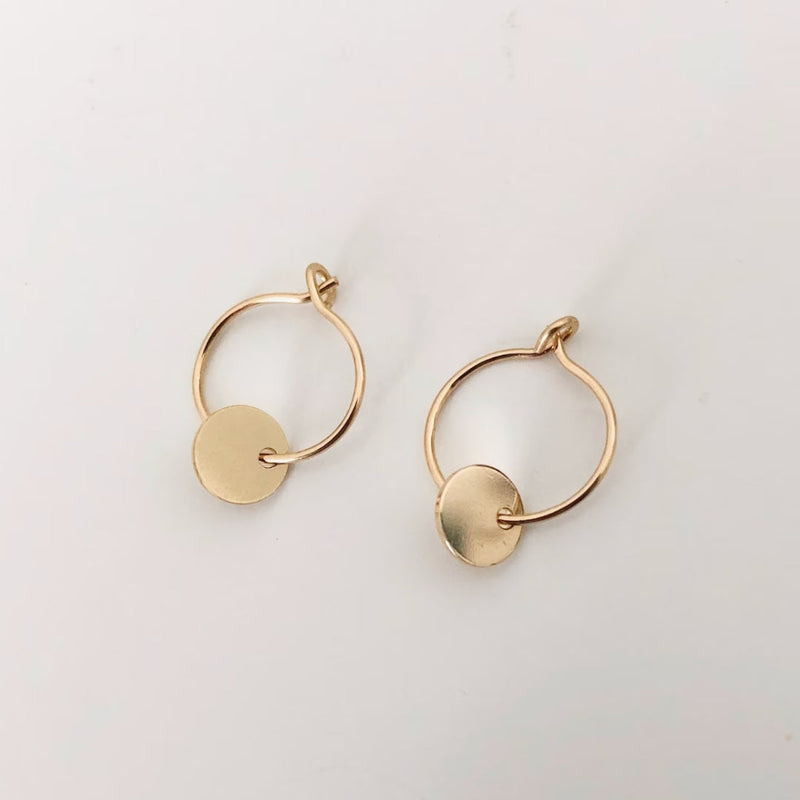 Romantic Gold Earring for Special Moments
