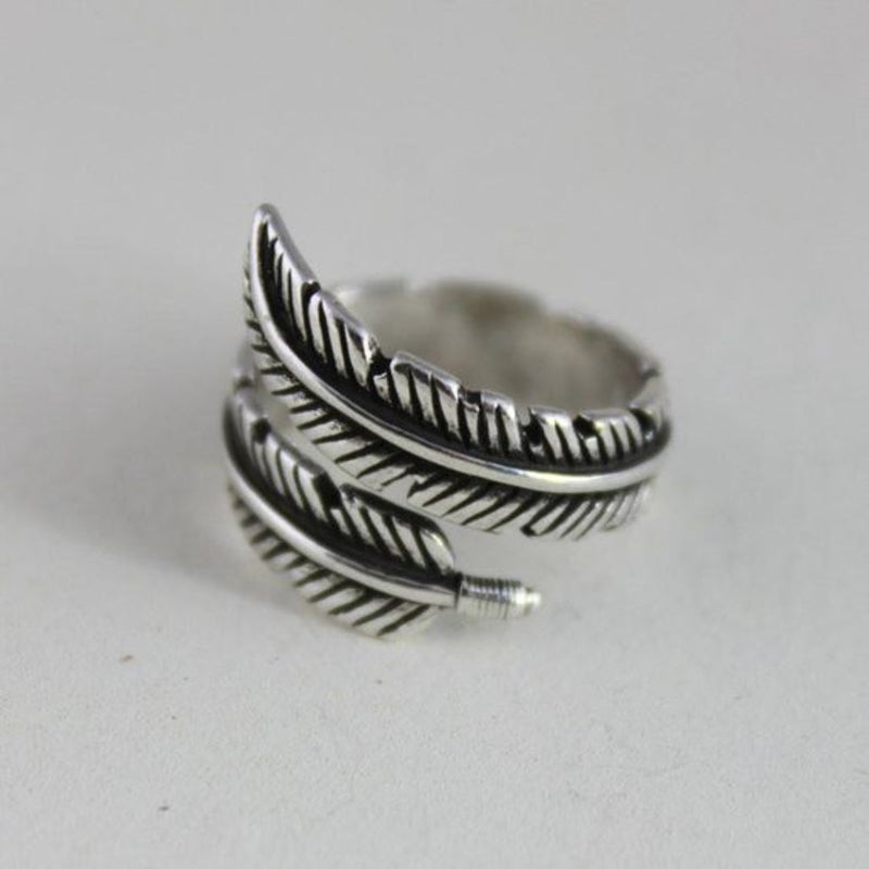 Classic Silver Ring with Timeless Appeal