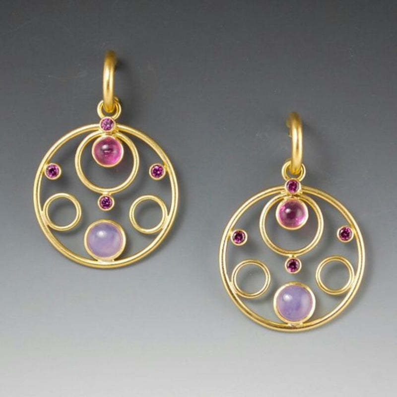 Charming Gold Earring for Any Occasion