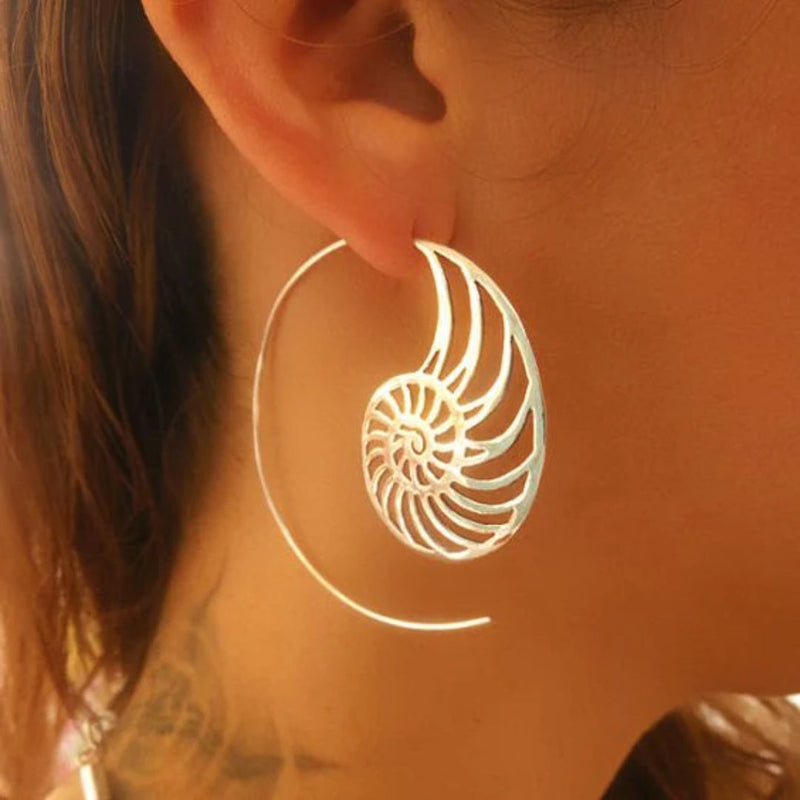 Beautiful Gold Earring with Unique Style