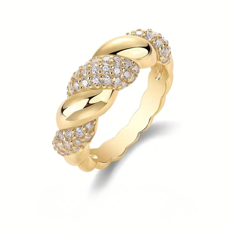 Stunning Gold Ring for Daily Wear
