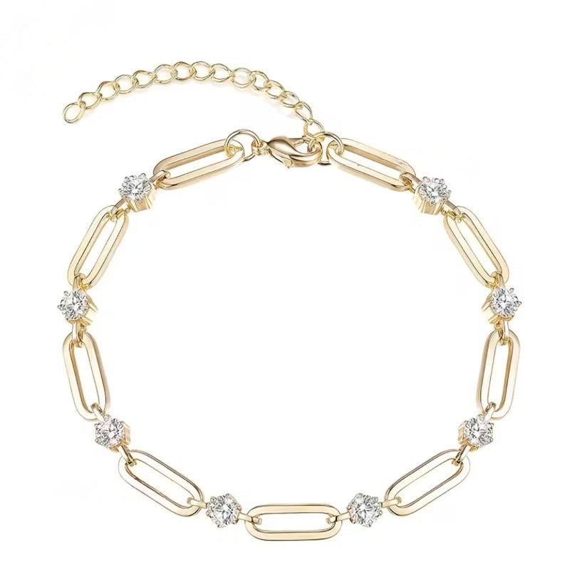 Charming Gold Bracelet for Any Occasion