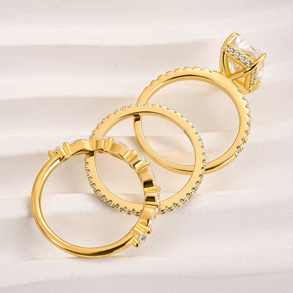 Beautiful Gold Set with Unique Style