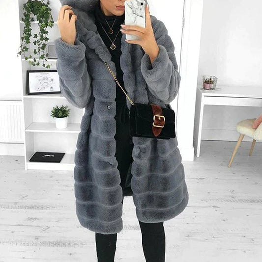 JO | Fluffy faux fur coat