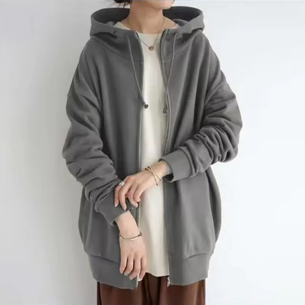 JO | Loose sweatshirts with long sleeves