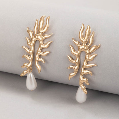 Stunning Pearl Earring for Daily Wear