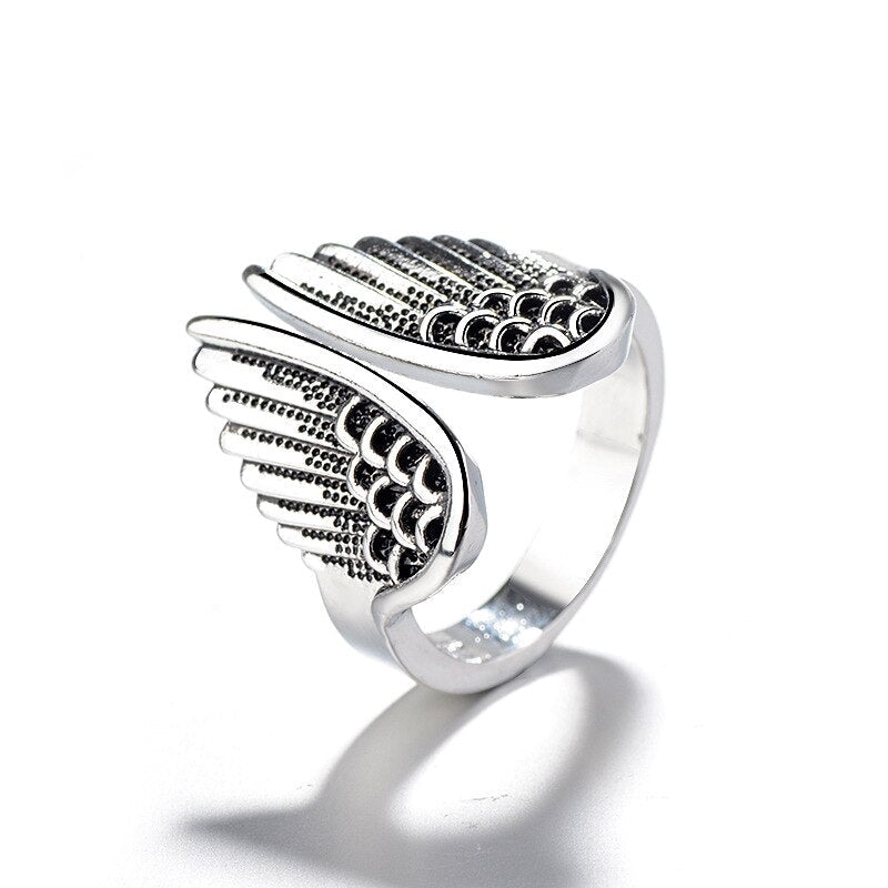 Charming Silver Ring for Any Occasion