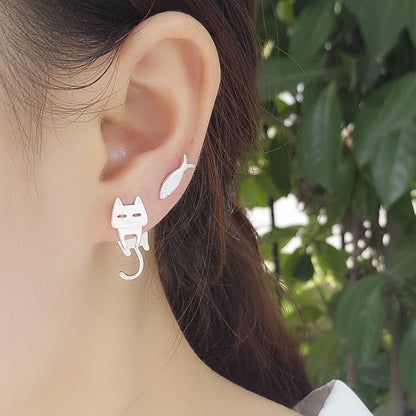 Romantic Silver Earring for Special Moments