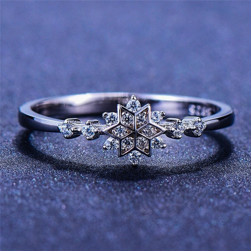 Elegant Silver Ring for Every Occasion