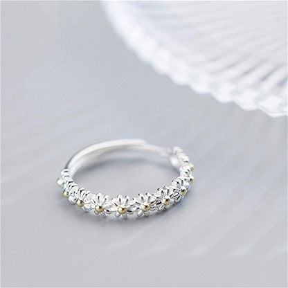 Charming Silver Ring for Any Occasion
