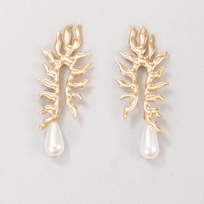 Stunning Pearl Earring for Daily Wear