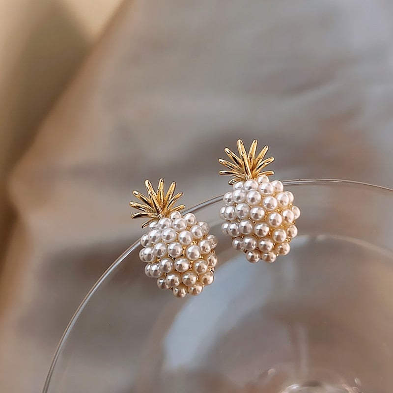 Charming Pearl Earring for Any Occasion