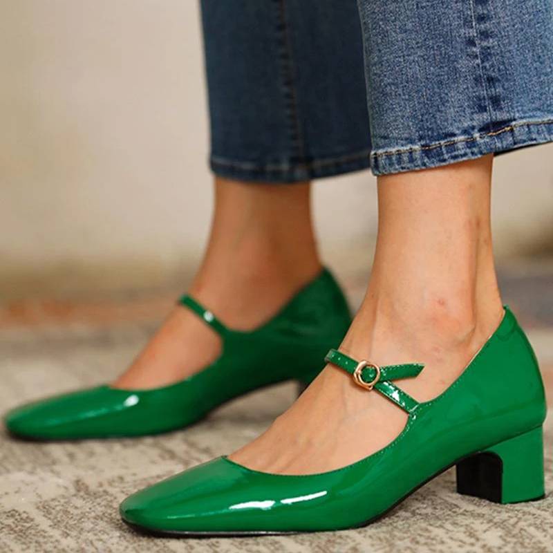 KS | Shoes with shiny block heel