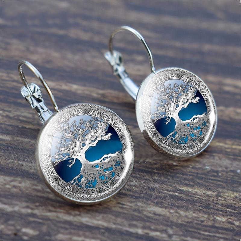 Elegant Silver Earring for Every Occasion