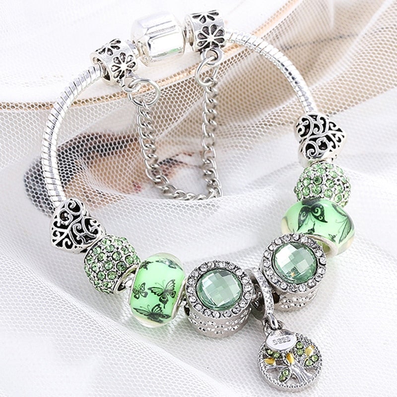 Charming Silver Bracelet for Any Occasion