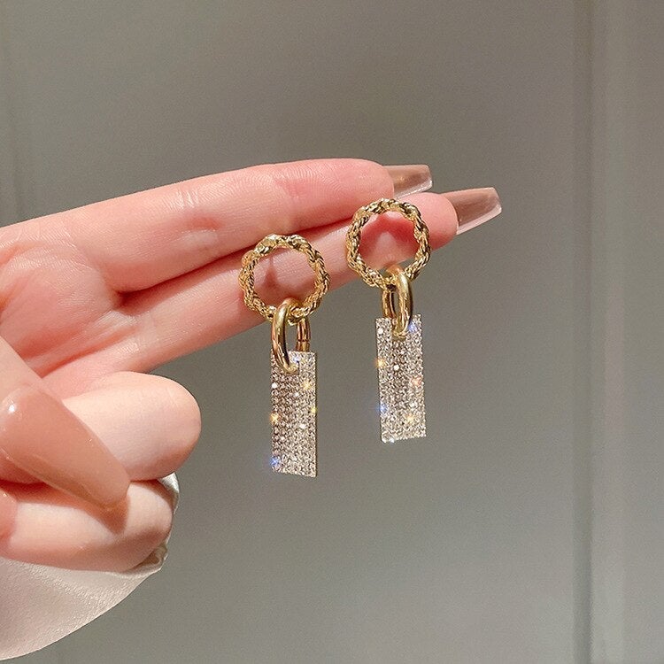 Classic Silver Earring with Timeless Appeal