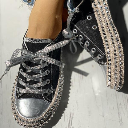 JO | Fashionable and supportive orthopedic sneakers