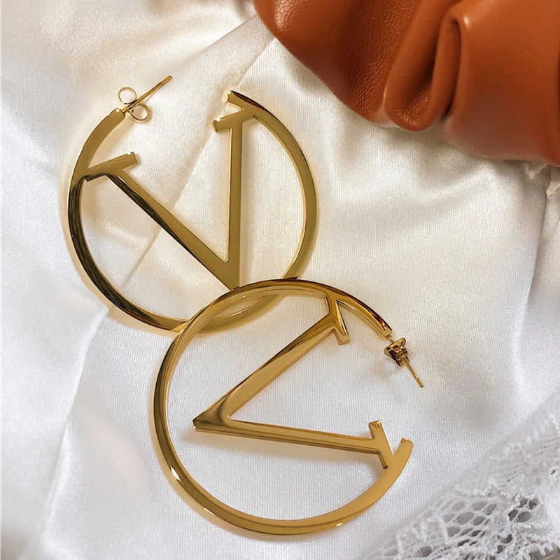 Stunning Gold Earring for Daily Wear
