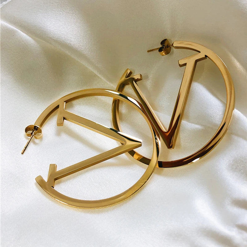 Stunning Gold Earring for Daily Wear