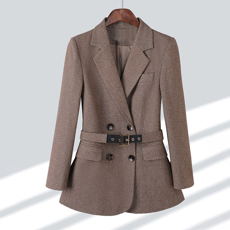 JO | Elegant blazer with belt