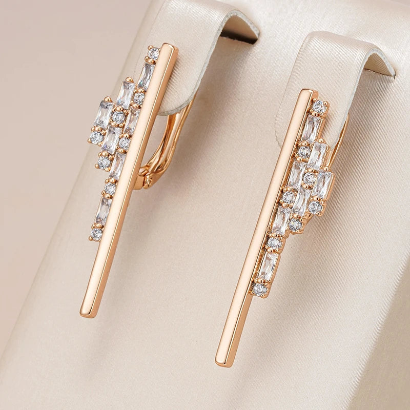 Elegant Gold Earring for Every Occasion