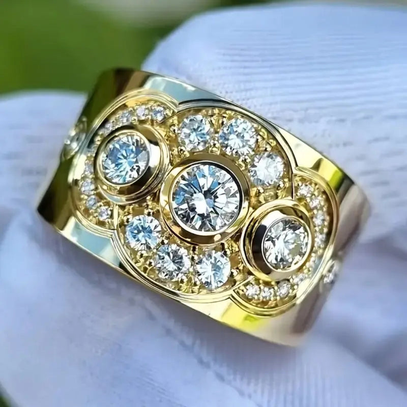 Charming Gold Ring for Any Occasion