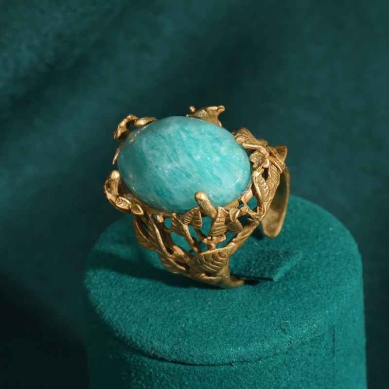 Romantic Gold Ring for Special Moments