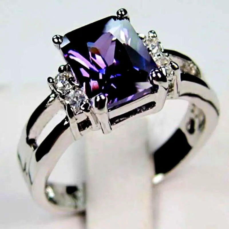 Elegant Silver Ring for Every Occasion
